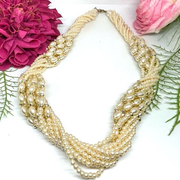 Vintage Jewelry Vintagecultured Faux Pearl Twisted Strand Necklace